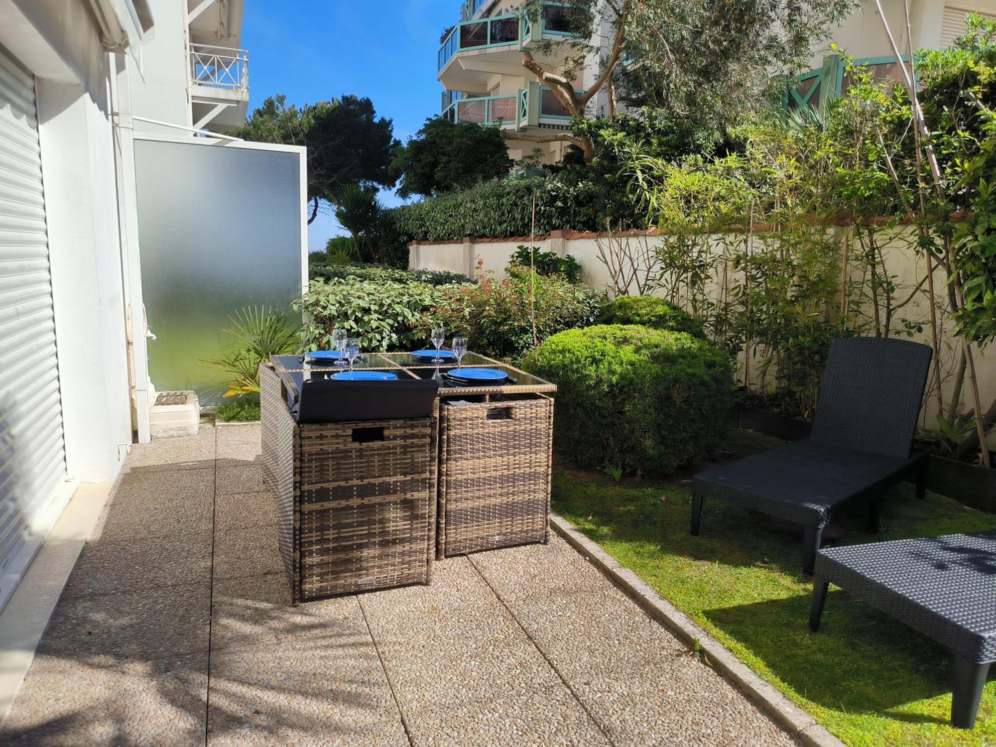 Appart Sur La Plage Pied Dans L Eau Avec Terrasse Jardin Vue Sur Le Bassin Depuis La Terrasse , Parking Arcachon Bagian luar foto